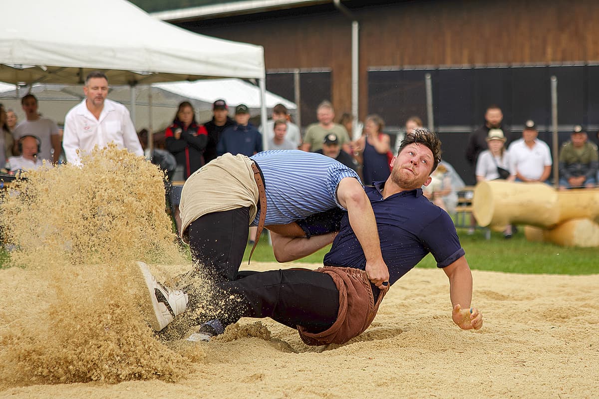 Lario Kramer (rechts) hatte im Schlussgang gegen Romain Collaud das Nachsehen.